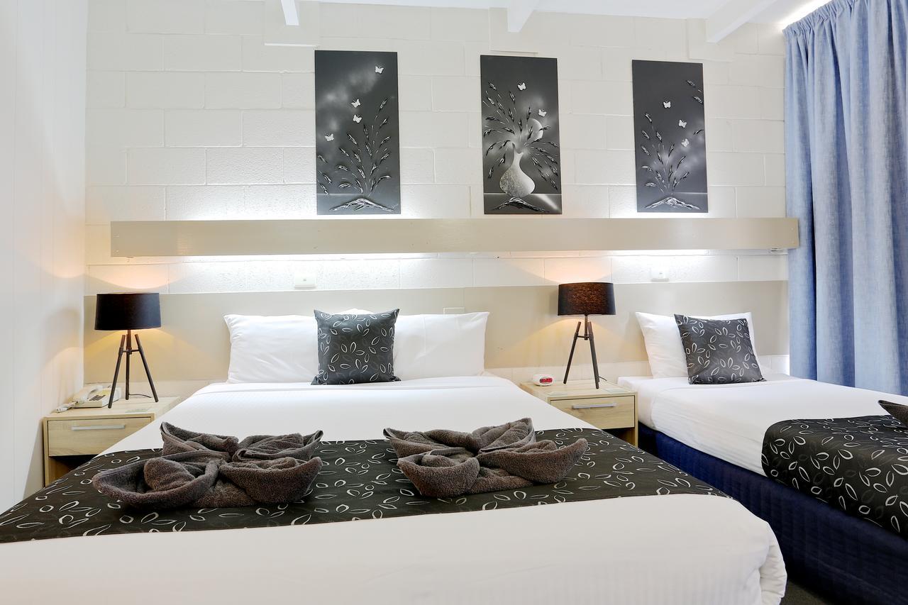 Castle Creek Motor Inn 유로아 외부 사진