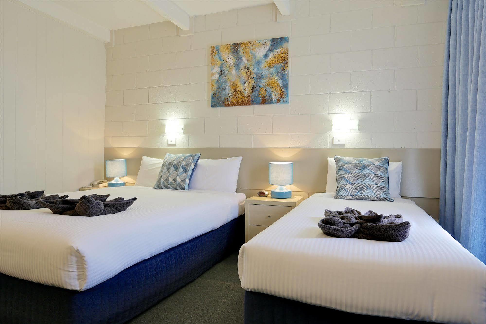 Castle Creek Motor Inn 유로아 외부 사진