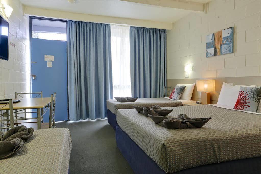 Castle Creek Motor Inn 유로아 외부 사진